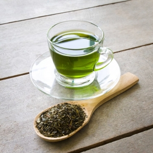 Can daily consumption of green tea reduce the risk of cancer?